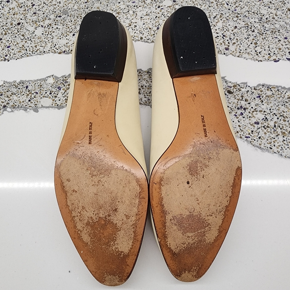 Vintage 80s/90s Ferragamo Ivory Nappa Evening Flats Size 8.5 - Picture 16 of 16